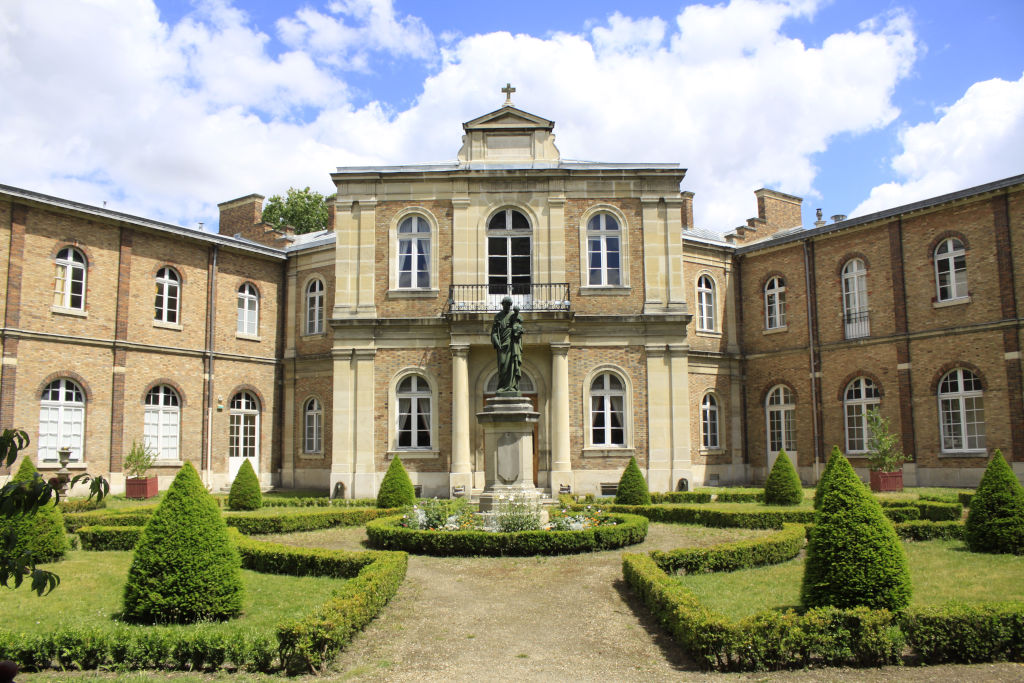 Fondation Eugène Napoléon - Le foyer d'étudiante